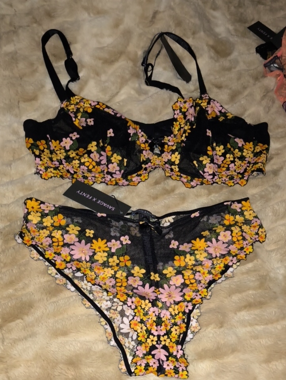 Savage X Fenty Wondefleur Lace Unlined Demi Bra & Cheeky Panty Set
